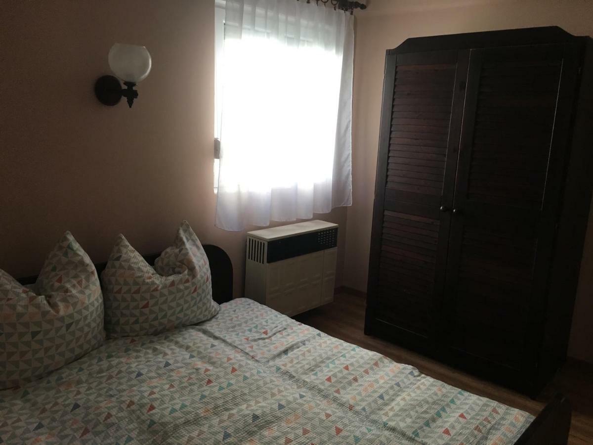 Matyas Apartman Apartment Balatonlelle Luaran gambar